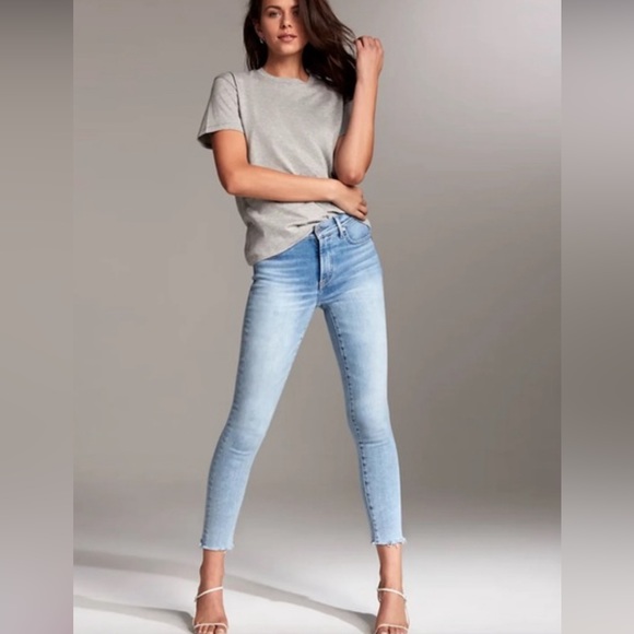 Aritzia Denim Forum Nico mid rise skinny crop light wash stretch size 25 - Picture 1 of 5